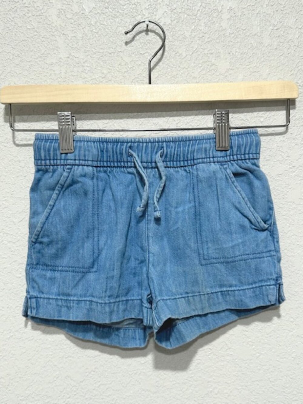 Old Navy Girls Chambray Shorts Pockets Elastic Waist Light Blue Size XS (5)
